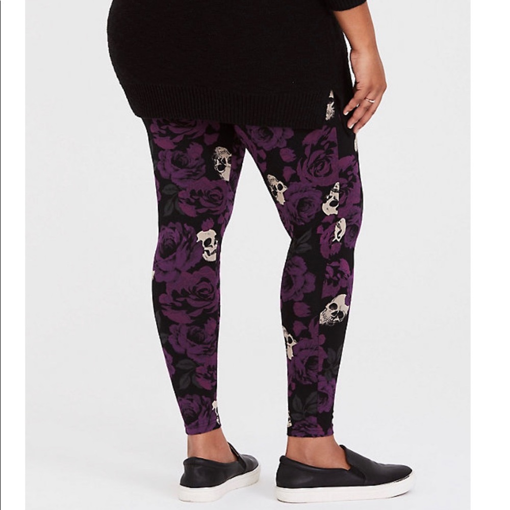 PURPLE DESIGN NWT LEGGING TORRID PLUS SIZE 2X